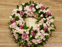 Coroana funerara cu trandafiri si hydrangea 1_1837025329
