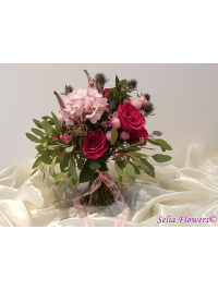 Buchet cu trandafiri si hydrangea 1_947373932
